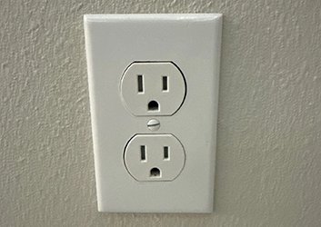 Outlet & Switch Repair in North Tigard